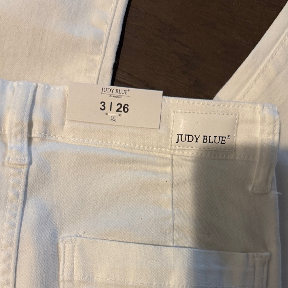 NWT Judy Blue White Boot Cut Jeans - Picture 4 of 4